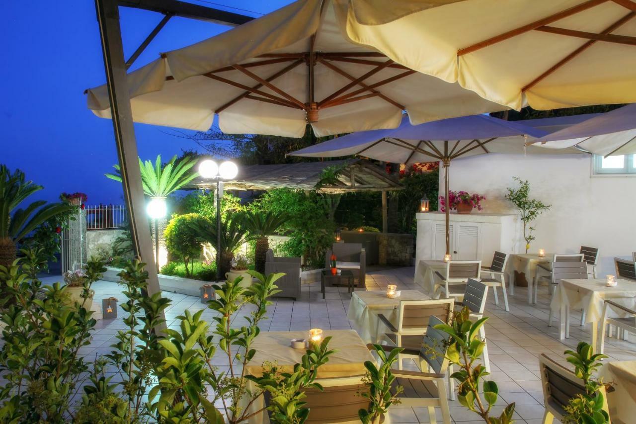 Hotel Villa Bina Sant'Angelo  外观 照片